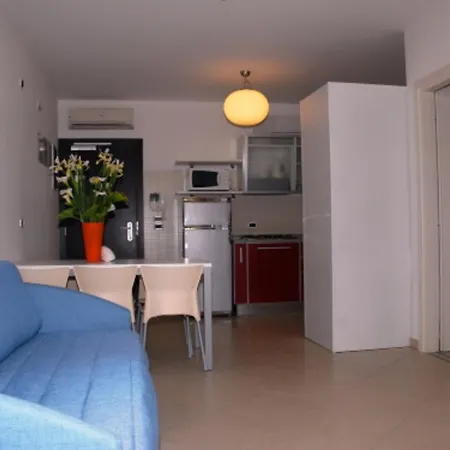 Welcoming Flat Next To The Sea For Up To 6 Guests Bibione